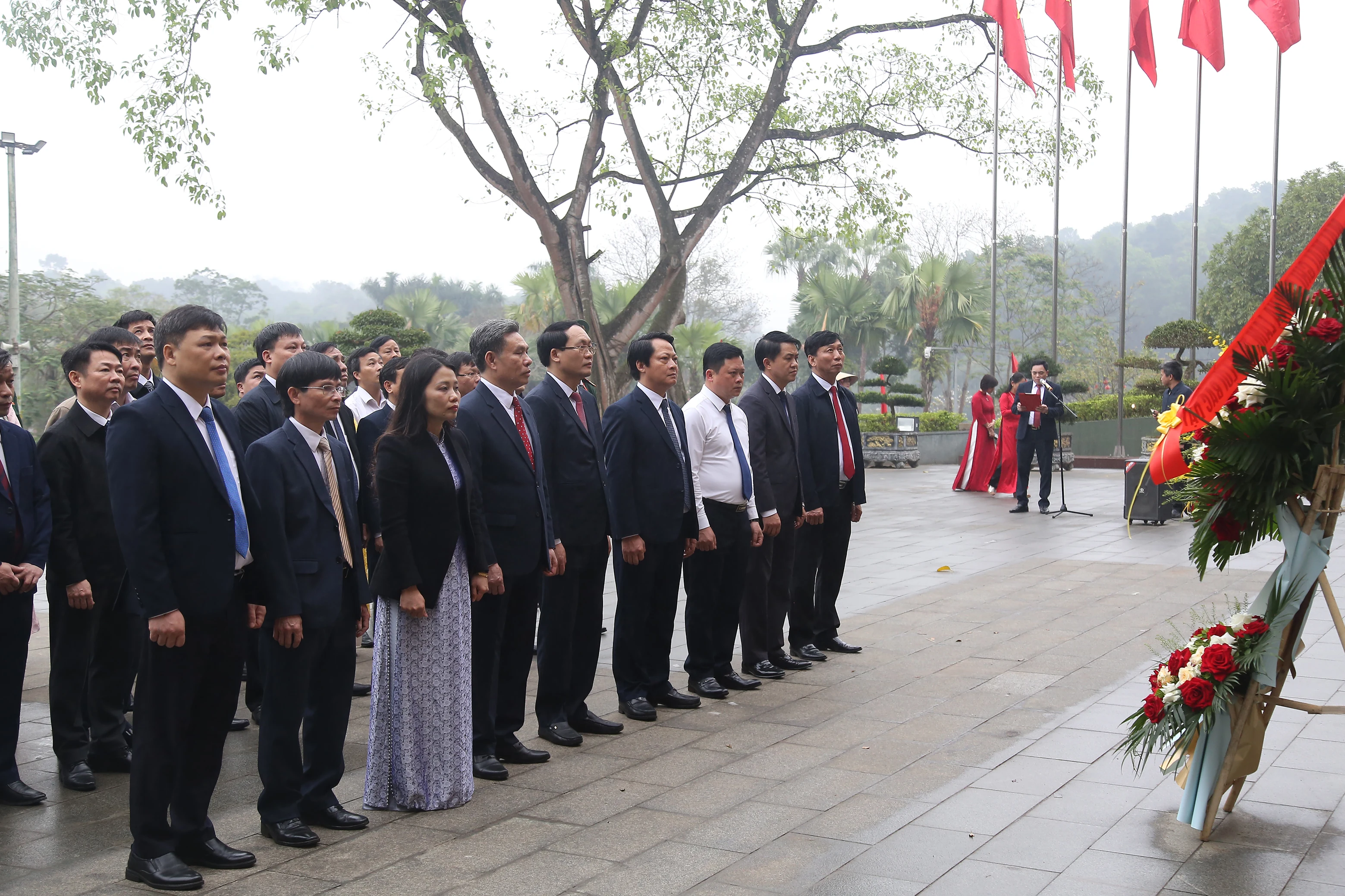 Huyện Đoan Hùng dâng hương tưởng niệm các Vua Hùng