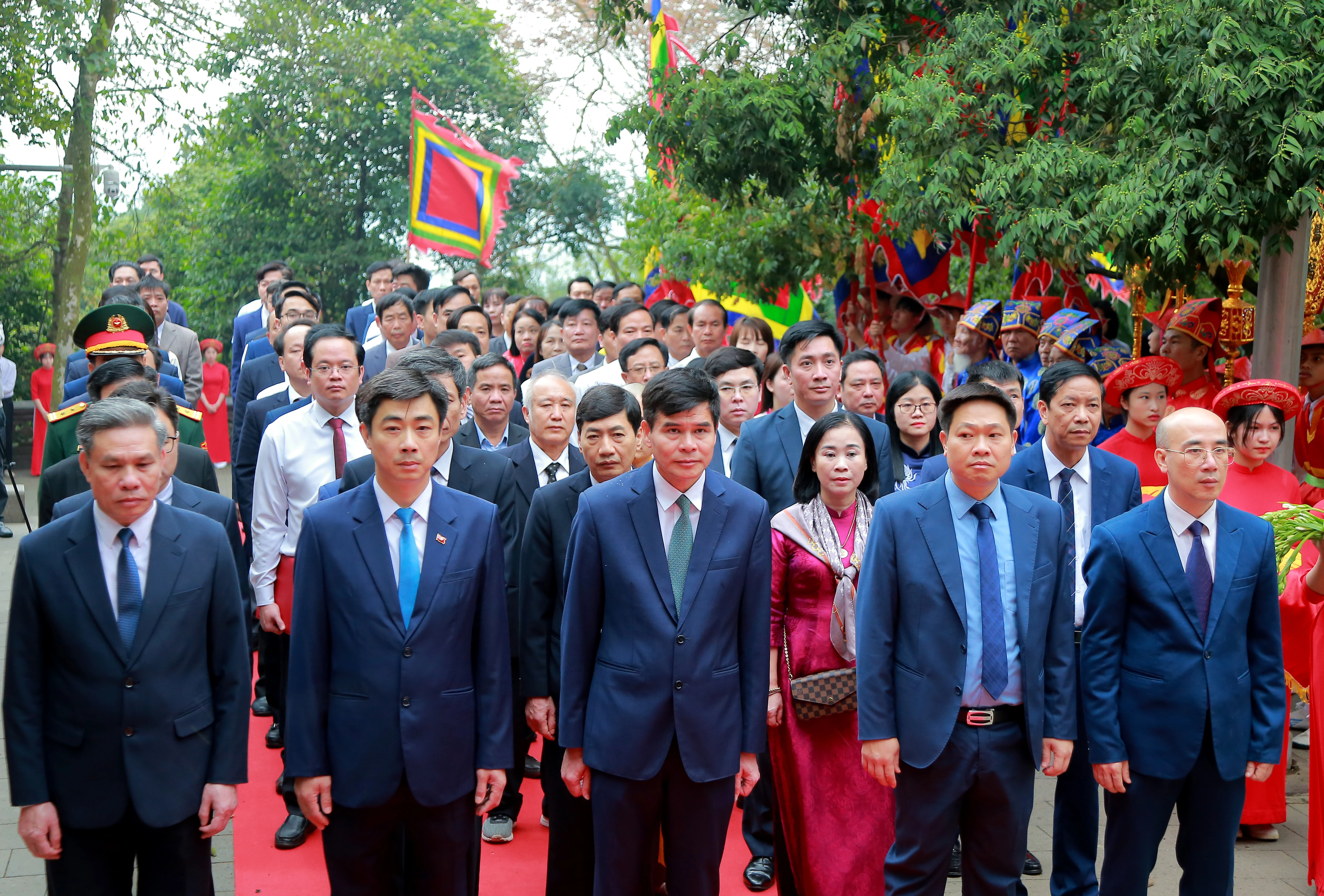 Thành phố Việt Trì dâng hương tưởng niệm các Vua Hùng