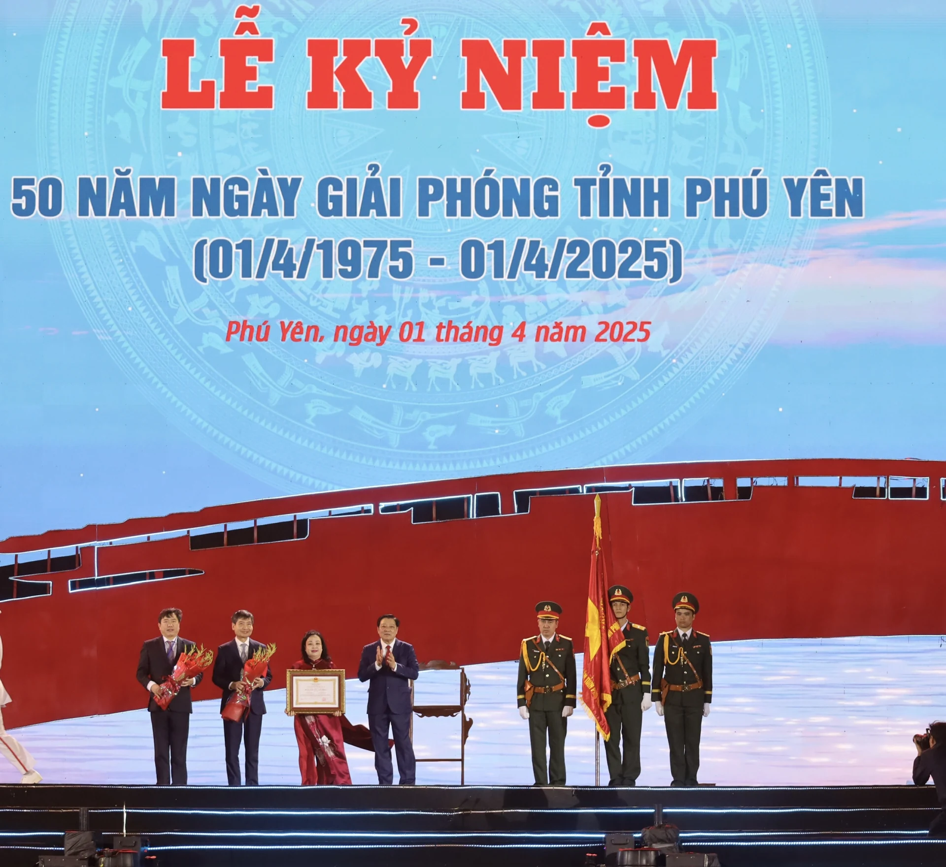 Tự hào quá khứ, vươn mình hội nhập