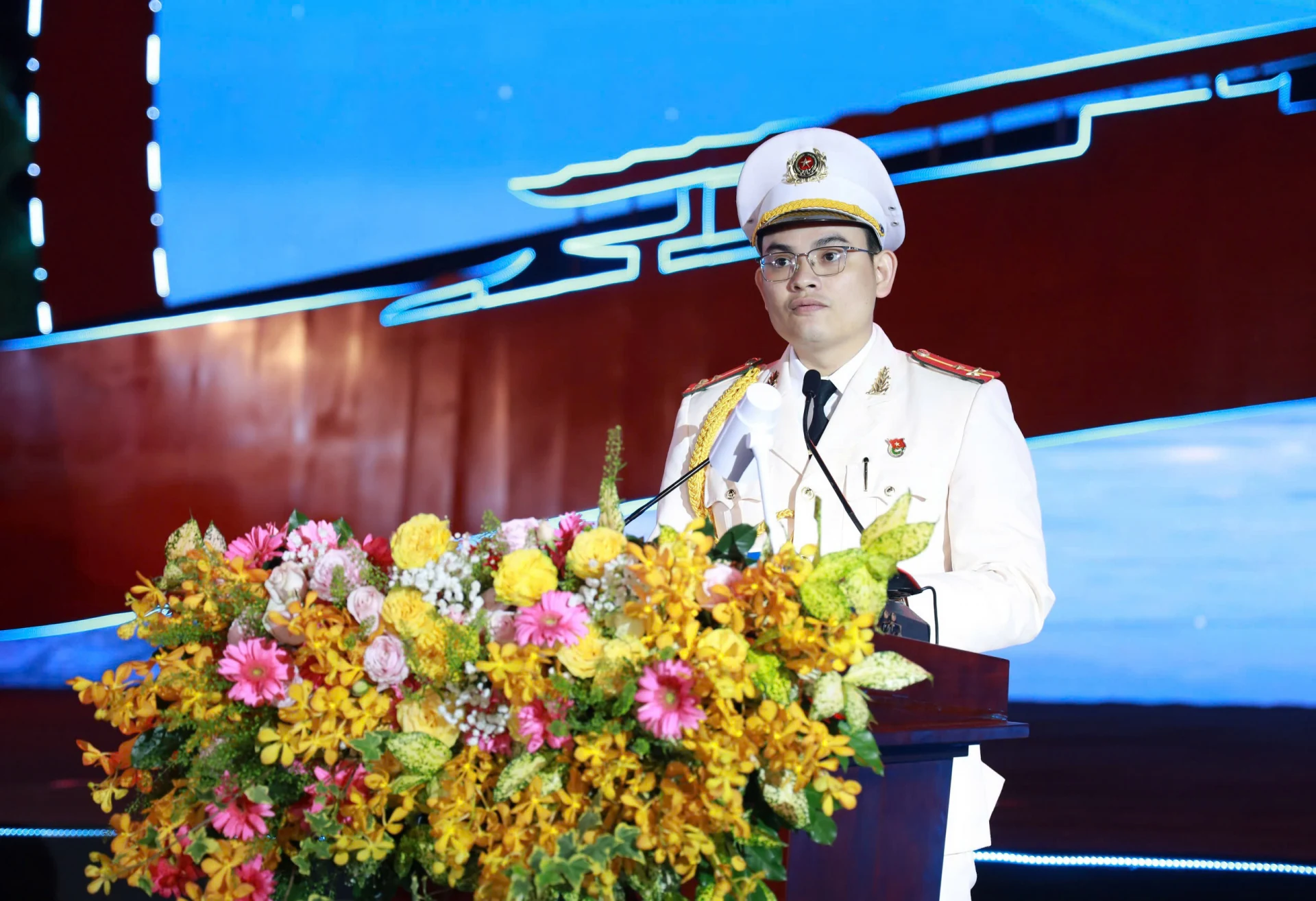 Tự hào quá khứ, vươn mình hội nhập