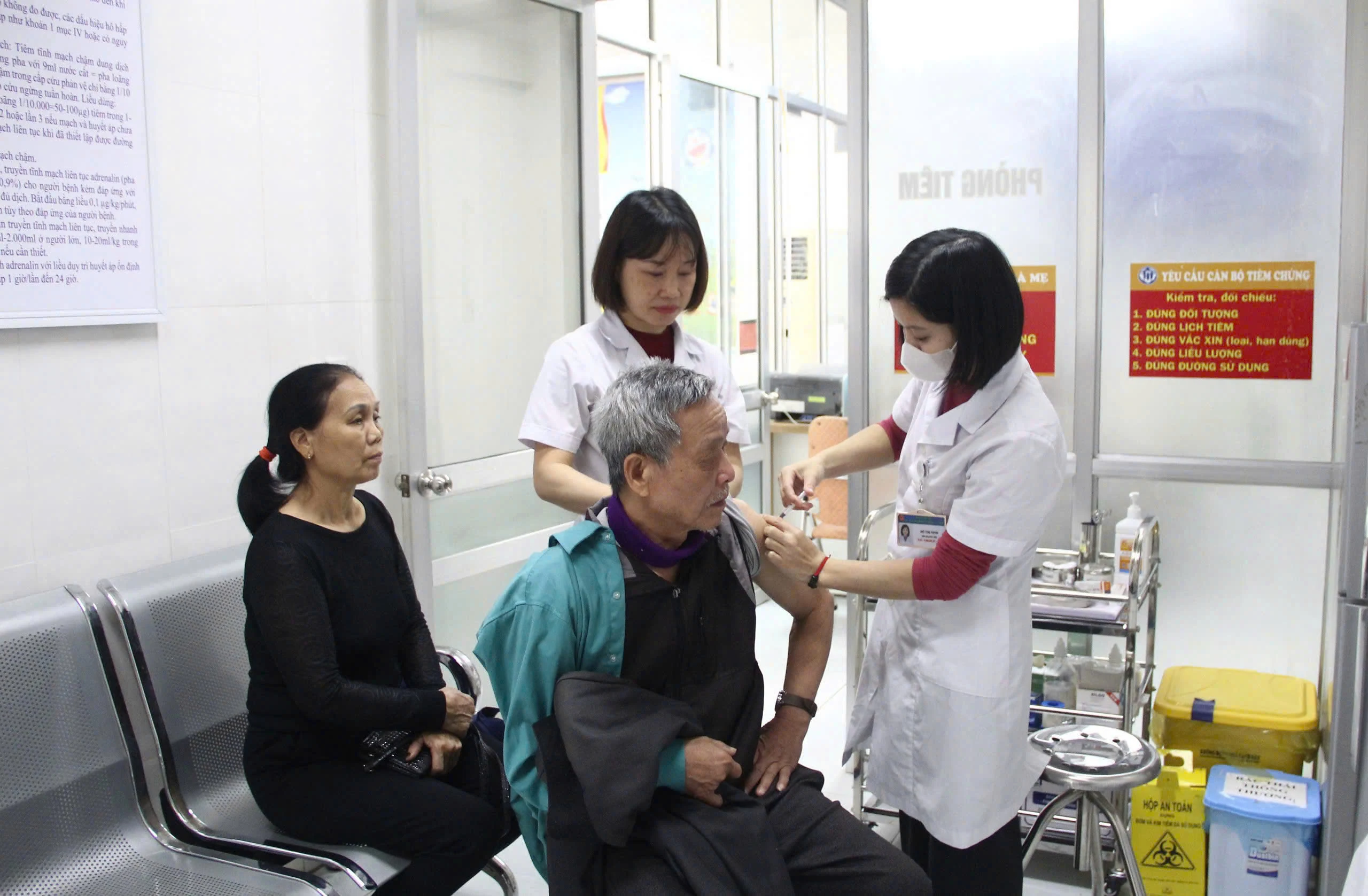 Phòng Tiêm Chủng vắc xin của Trung tâm Kiểm soát bệnh tật tỉnh Phú Thọ hoạt động trở lại