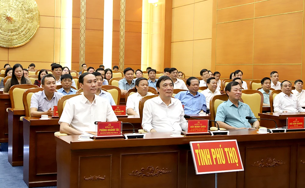 Gần 29.000 cán bộ, đảng viên nghe quán triệt, triển khai Nghị quyết Trung ương 11, khoá XIII