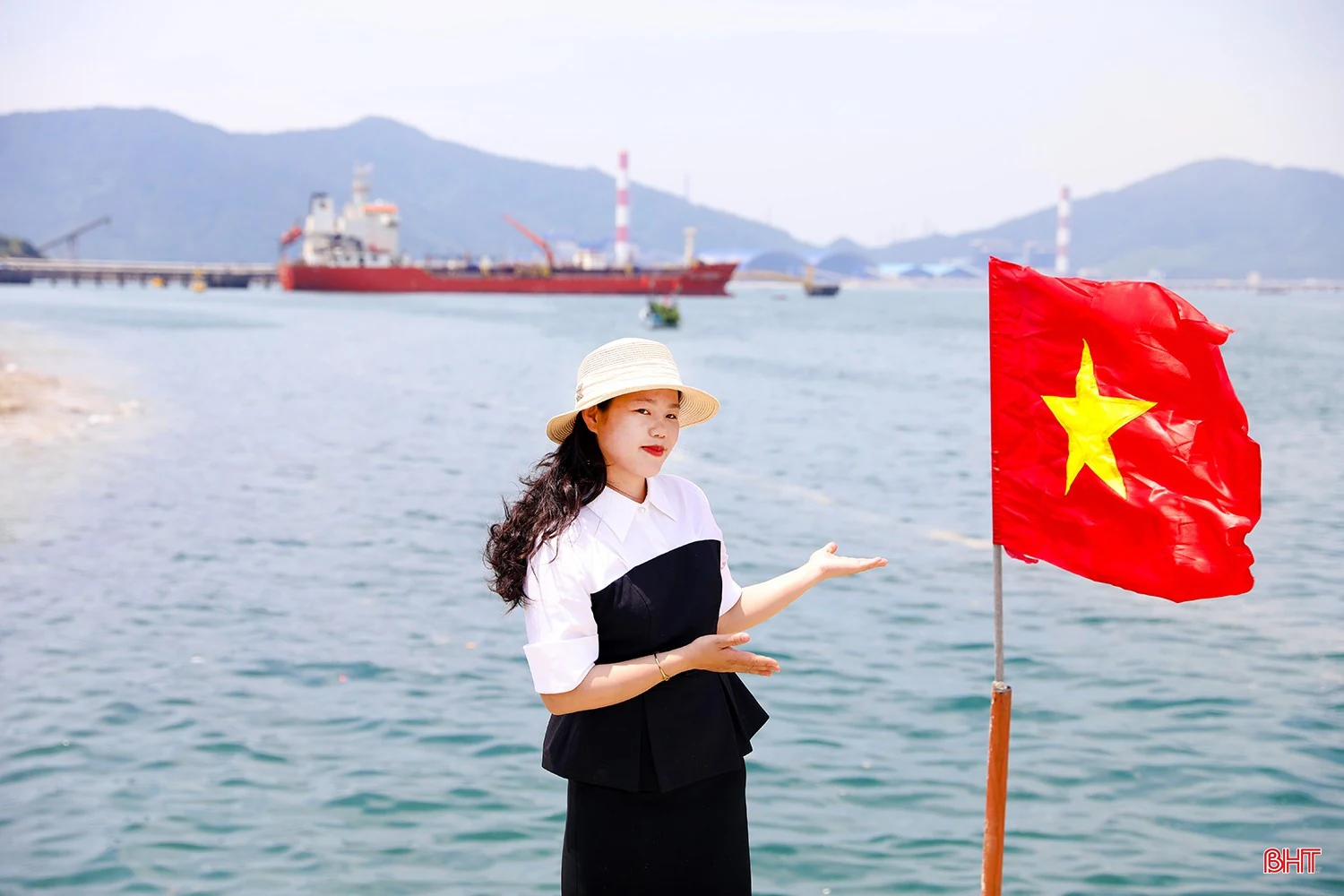 Vì sao du khách đến Hà Tĩnh nhất định thưởng thức mực nhảy Vũng Áng?