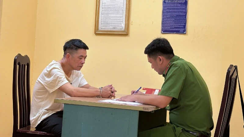 Hà Nội khởi tố loạt cán bộ nhận hối lộ, môi giới hối lộ