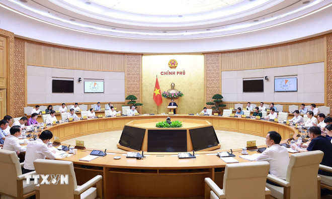 Thủ tướng: Bảo đảm thông suốt liên tục trong quá trình sắp xếp đơn vị hành chính