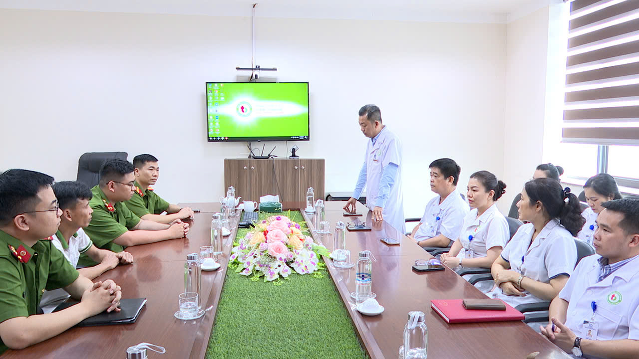 Người đàn ông tấn công nhân viên y tế tại Thanh Ba đã công khai xin lỗi các y, bác sĩ
