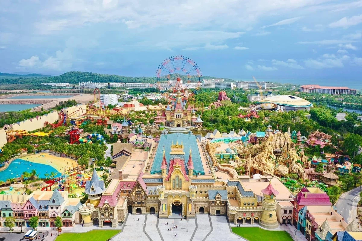 Trải nghiệm hè đa sắc màu tại những khu vui chơi hàng đầu Việt Nam