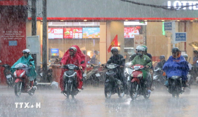Thời tiết ngày 21/5: Nhiều khu vực ngày nắng nóng, chiều tối mưa dông