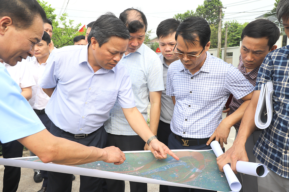Kiểm tra tiến độ Dự án đầu tư xây dựng tuyến đường sắt Lào Cai - Hà Nội - Hải Phòng