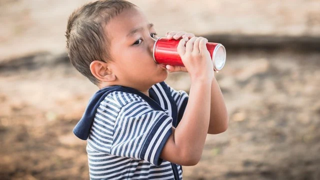 5 tác hại nghiêm trọng của đồ uống có đường đối với trẻ em