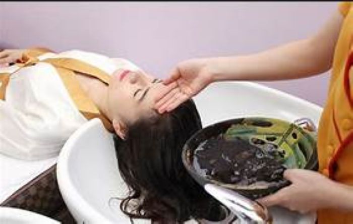 3 cách gội đầu giảm rụng tóc