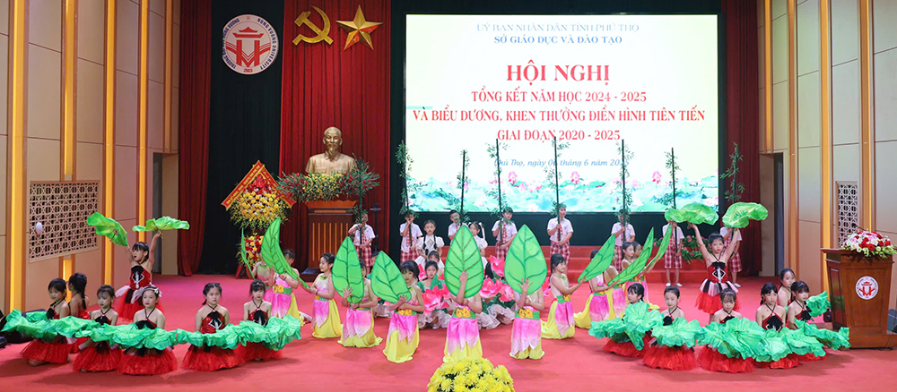 Hội nghị tổng kết năm học 2024 - 2025