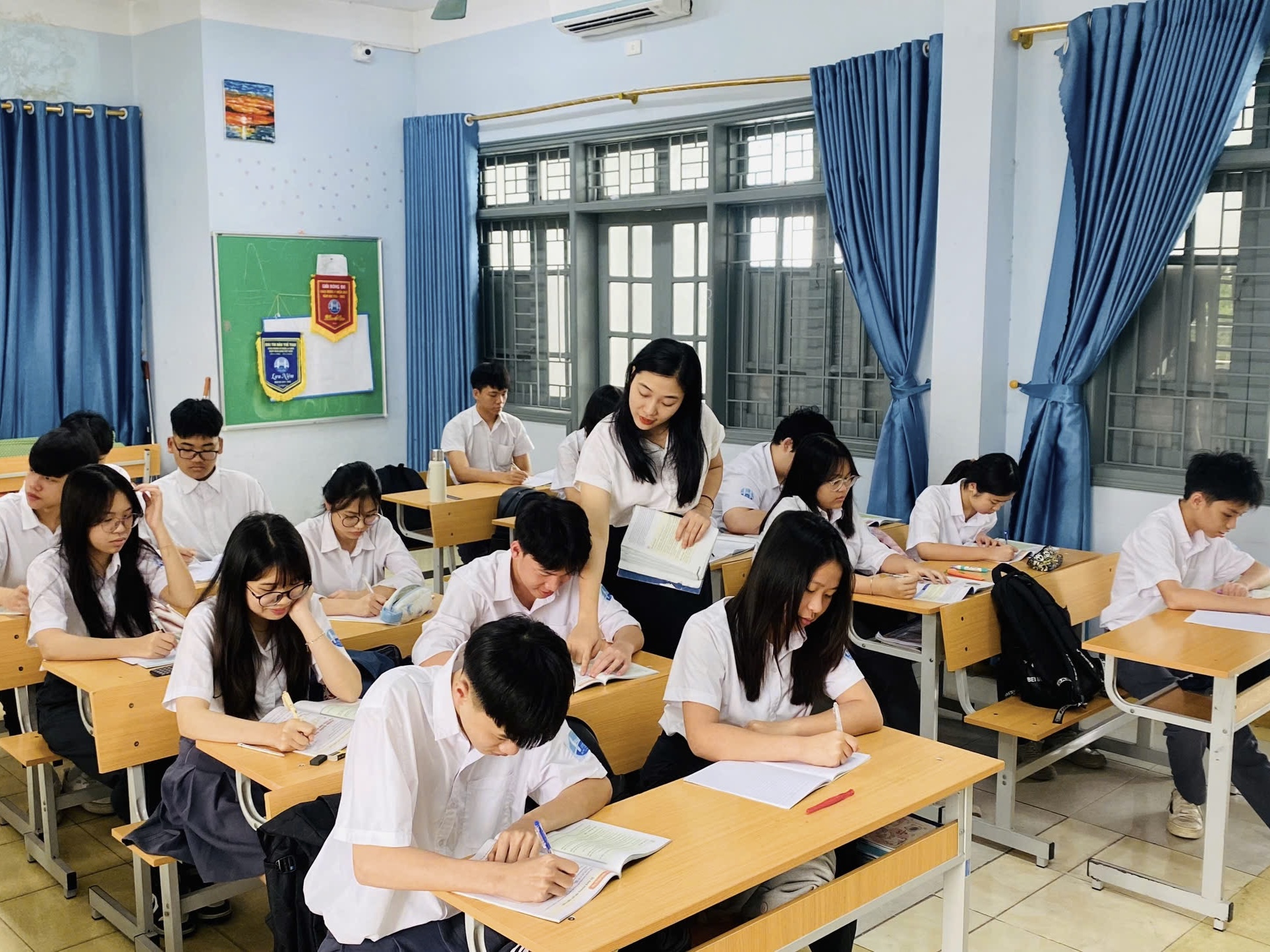 Nỗ lực về đích trong Kỳ thi tốt nghiệp THPT 2025