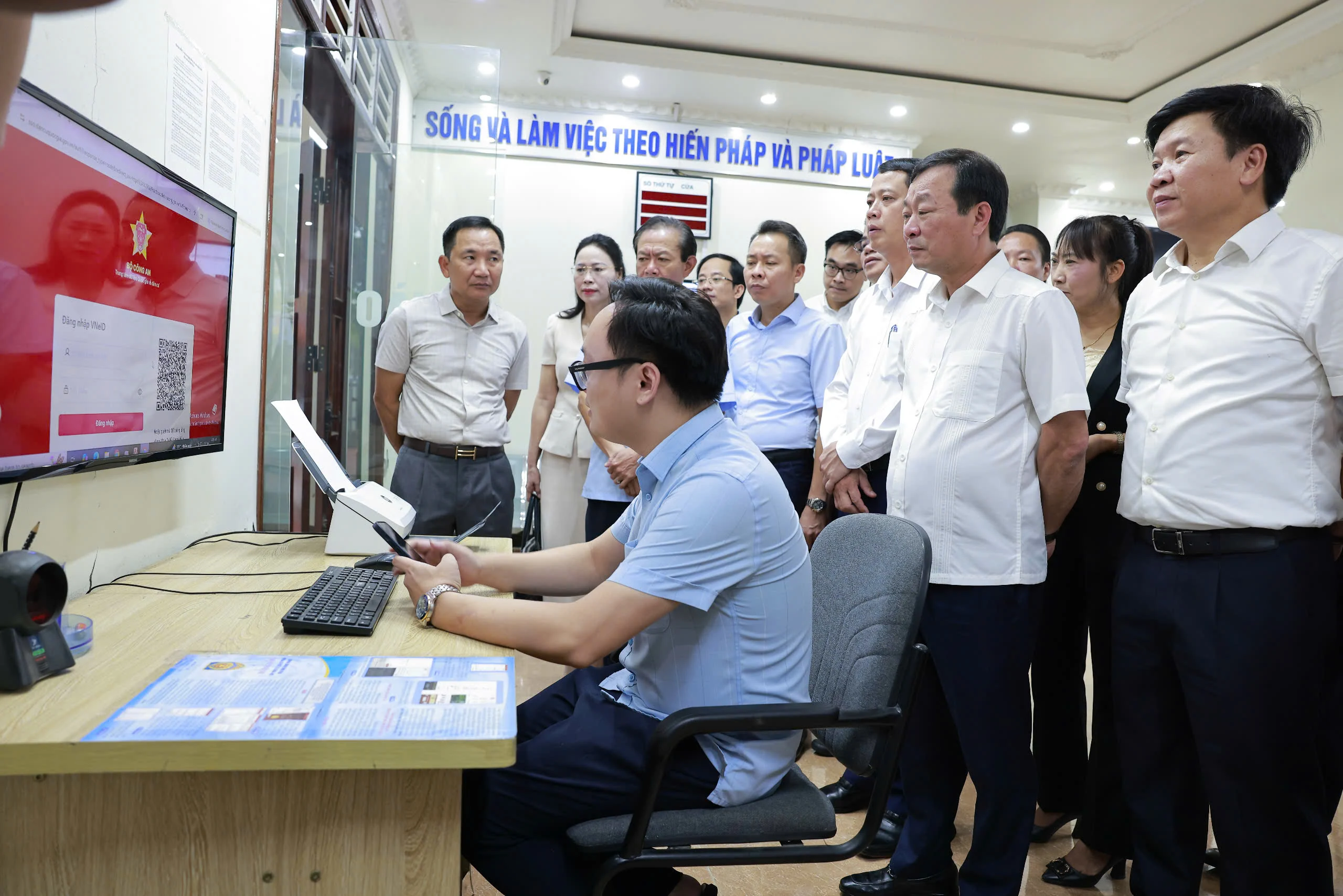Chủ tịch UBND tỉnh kiểm tra tiến độ thực hiện sắp xếp, vận hành mô hình chính quyền địa phương 2 cấp