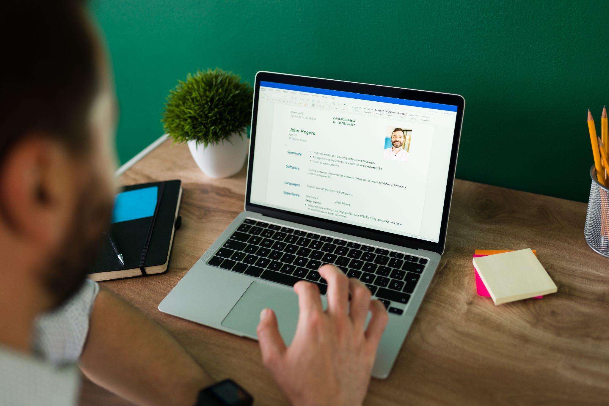 Cách viết CV chinh phục nhà tuyển dụng cho dân Marketing