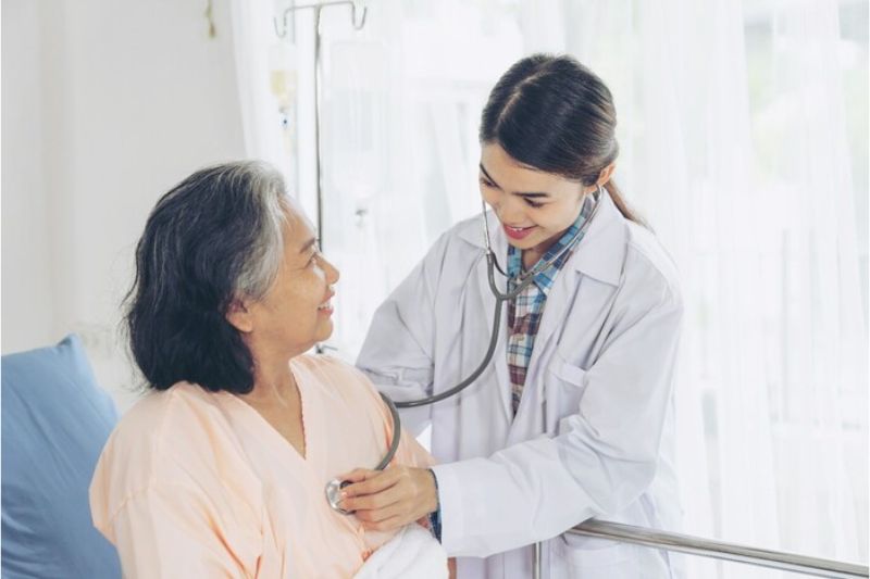 Nên chọn và học ngành điều dưỡng ở đâu chất lượng?