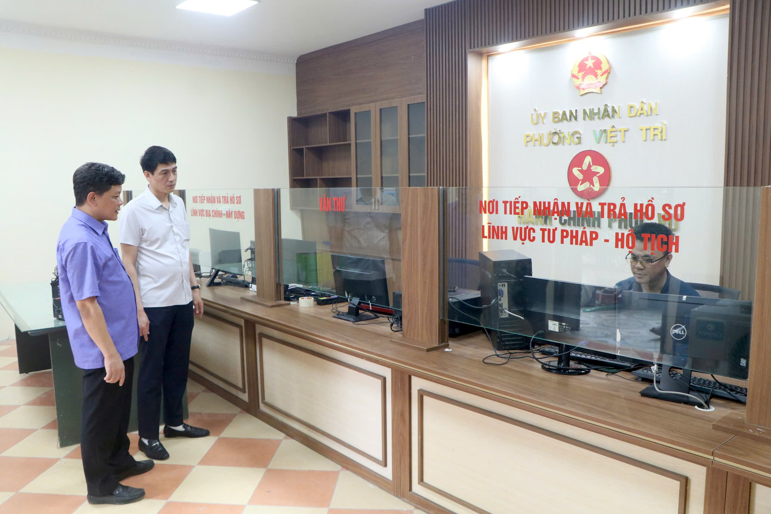 Các đơn vị hành chính mới khẩn trương sắp xếp ổn định trụ sở