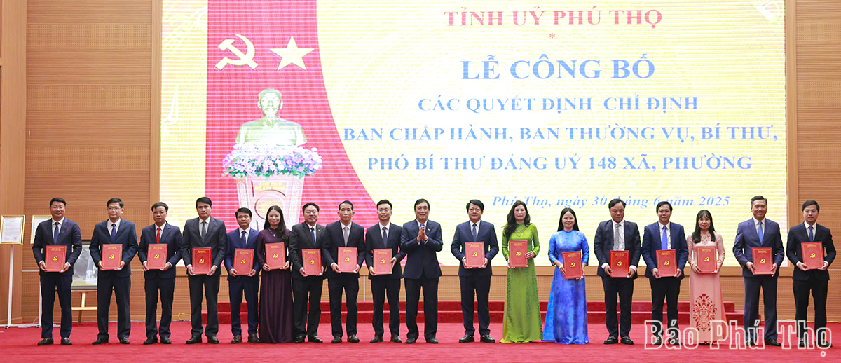 Lễ công bố nghị quyết, quyết định của Trung ương và địa phương về sáp nhập đơn vị hành chính tỉnh Phú Thọ