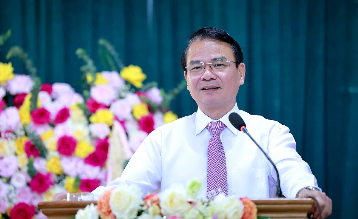 Bí thư Tỉnh ủy Đặng Xuân Phong dự Kỳ họp lần thứ Nhất, HĐND phường Việt Trì
