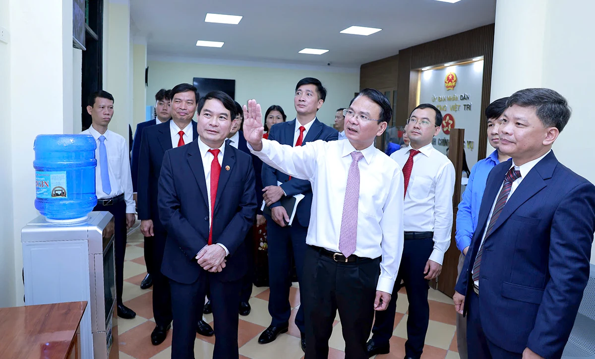 Bí thư Tỉnh ủy Đặng Xuân Phong dự Kỳ họp lần thứ Nhất, HĐND phường Việt Trì