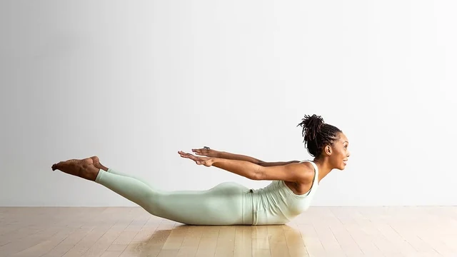 6 tư thế yoga giúp làm săn chắc cơ bụng