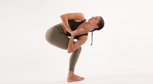 6 tư thế yoga giúp làm săn chắc cơ bụng