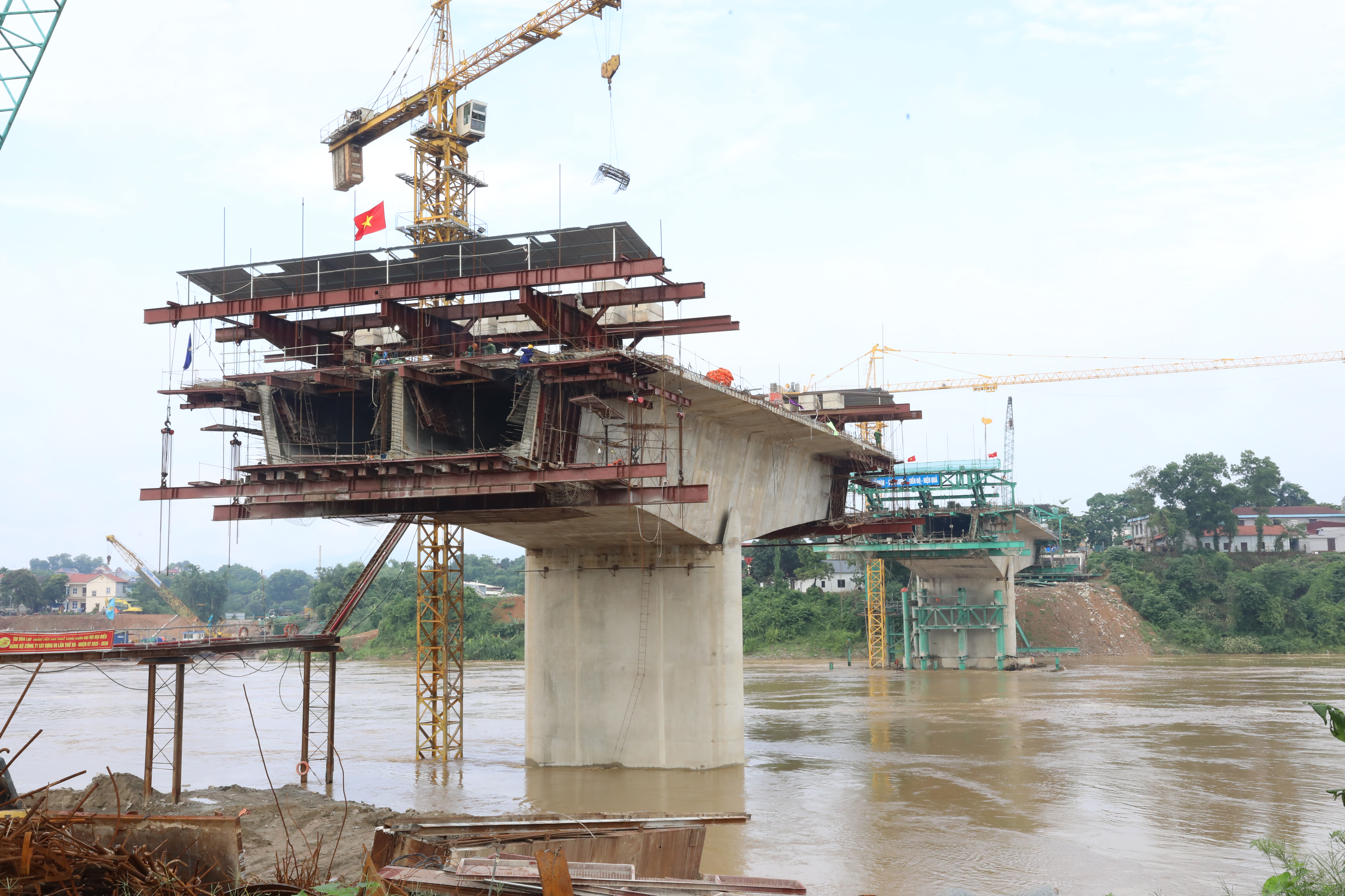 Dự kiến hợp long cầu Phong Châu vào dịp Quốc khánh mùng 2/9