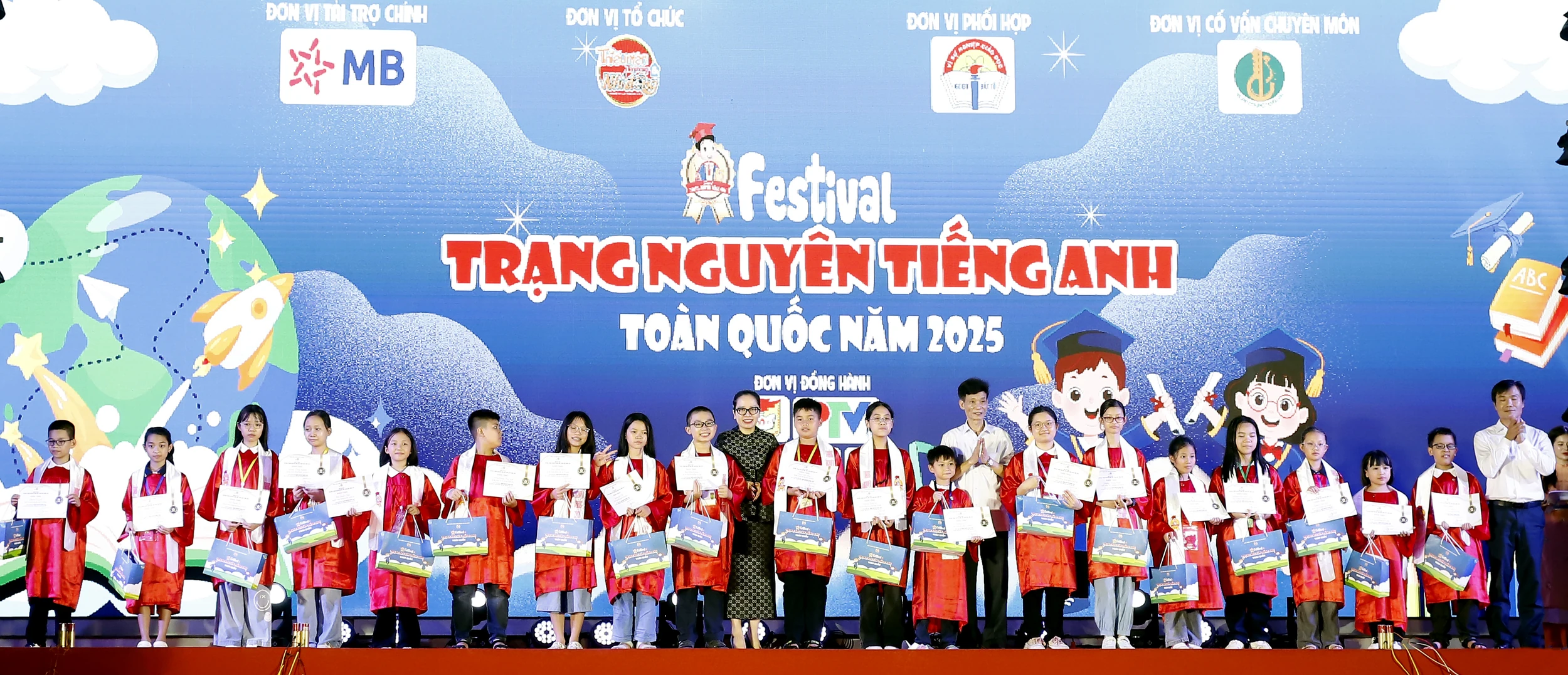 Awarding Ceremony of the “National English Champion Festival” 2025