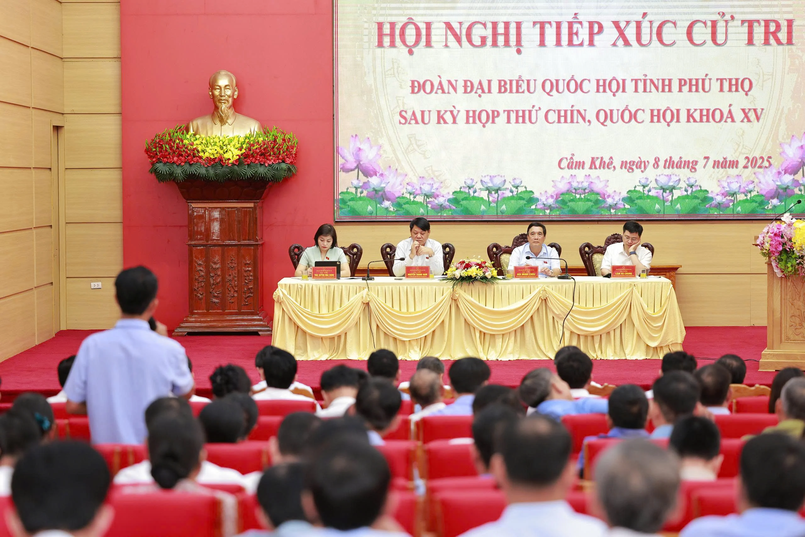 Đoàn ĐBQH tiếp xúc cử tri sau kỳ họp thứ Chín, Quốc hội khoá XV