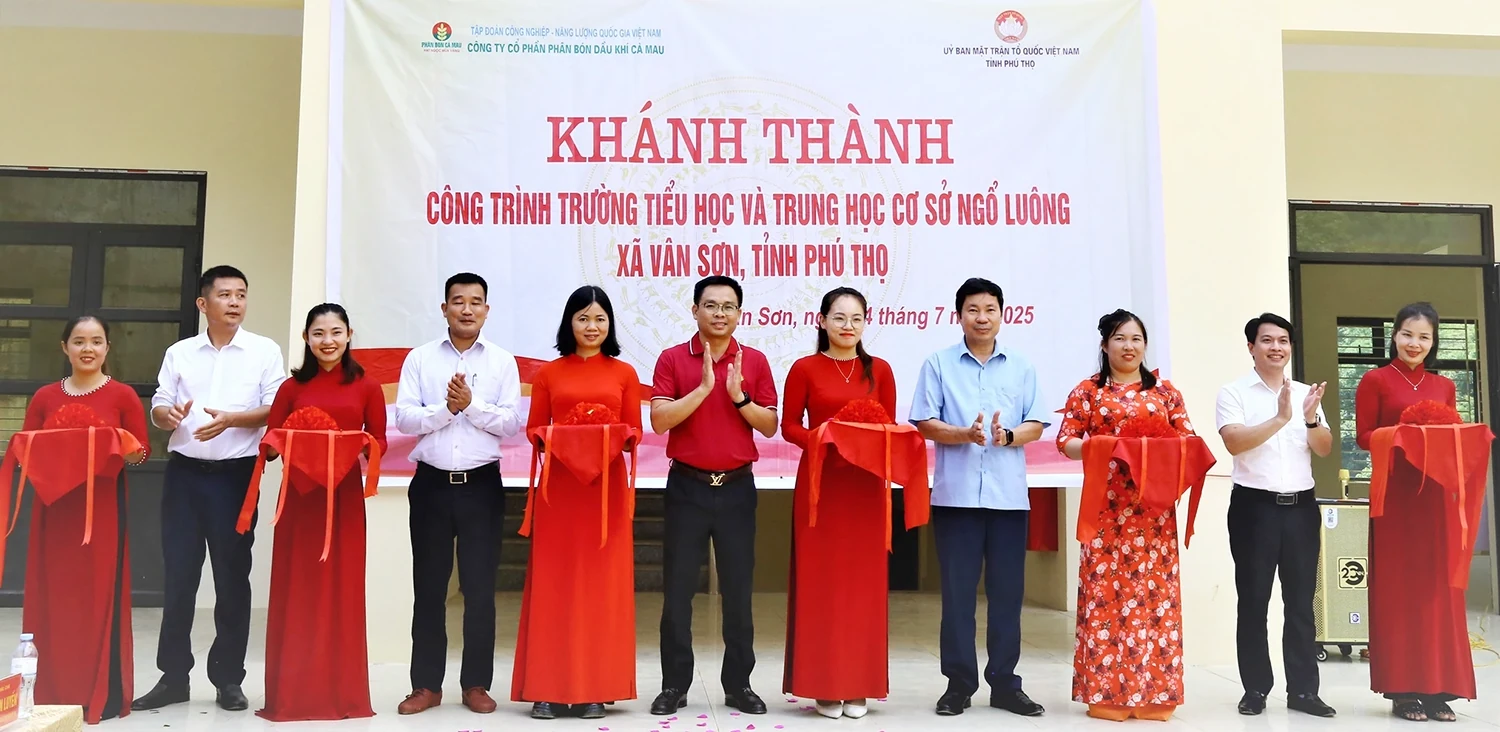 Khánh thành Nhà lớp học tại trường TH&THCS Ngổ Luông