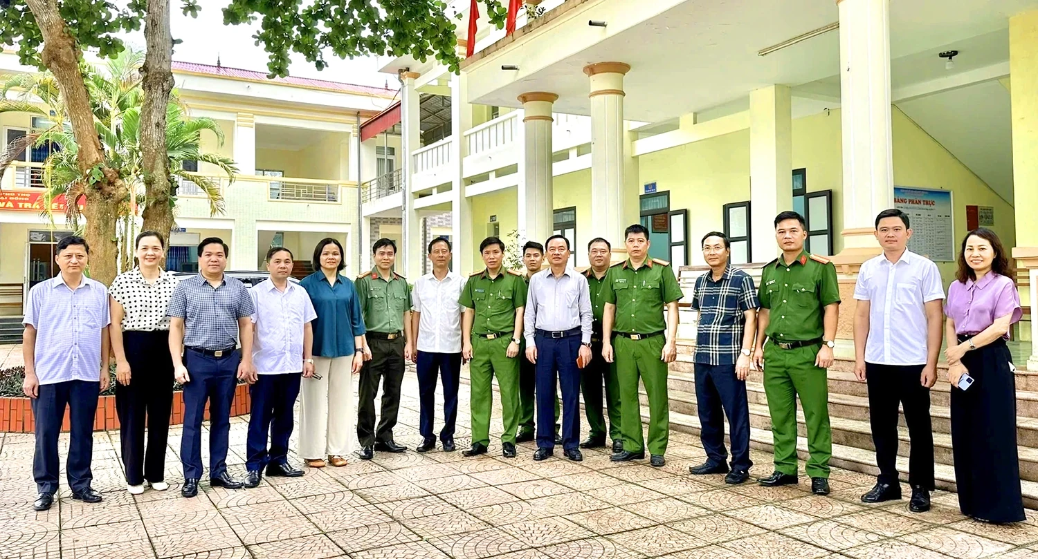 Phó Chủ tịch UBND tỉnh Quách Tất Liêm kiểm tra tại xã Đại Đồng