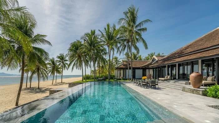 Tận hưởng kỳ nghỉ đẳng cấp tại những resort đắt giá bậc nhất miền Trung