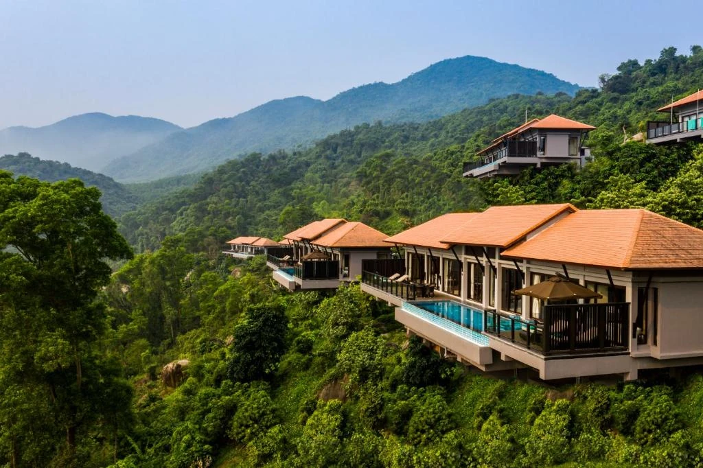 Tận hưởng kỳ nghỉ đẳng cấp tại những resort đắt giá bậc nhất miền Trung