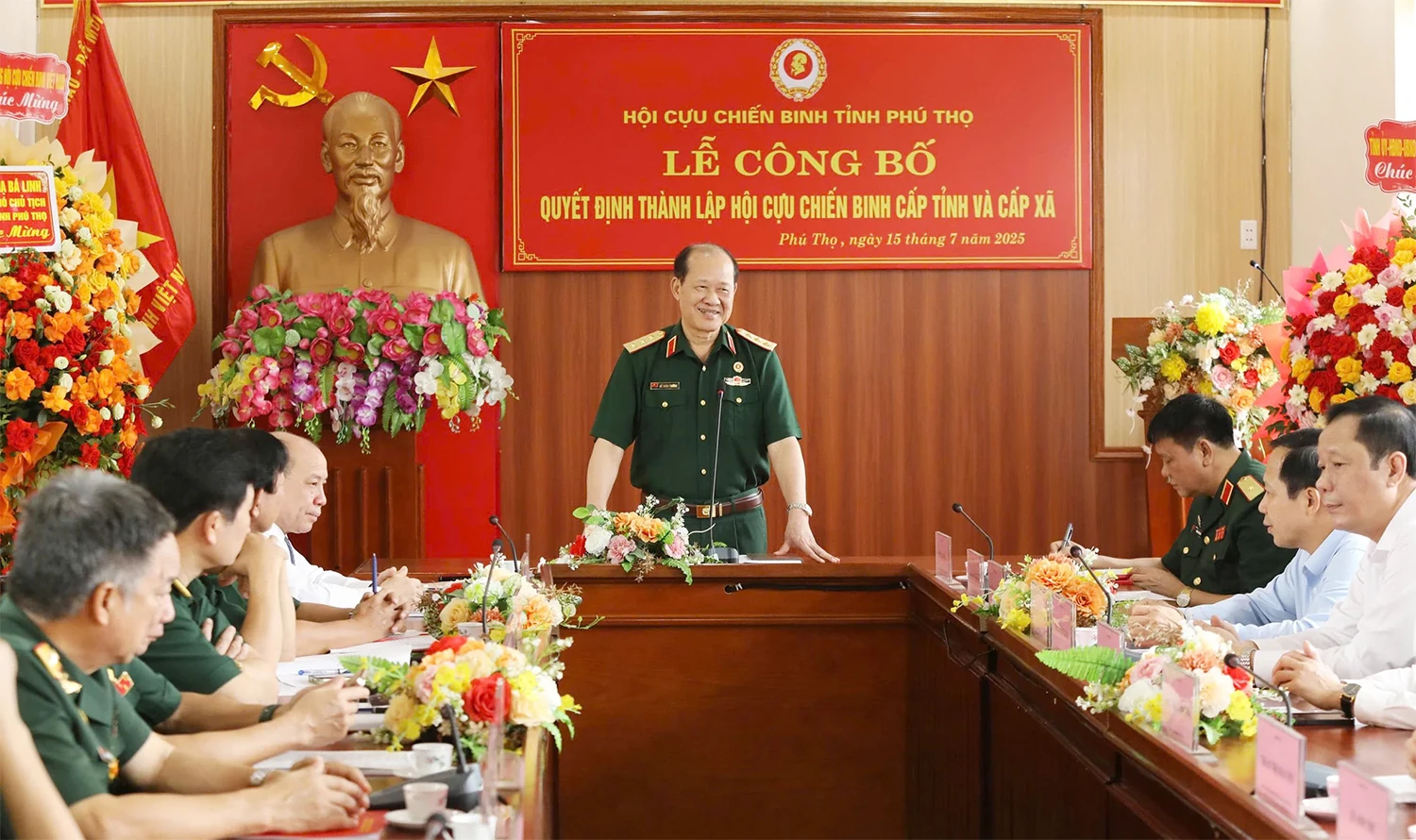 Công bố Quyết định thành lập Hội Cựu chiến binh cấp tỉnh và cấp xã