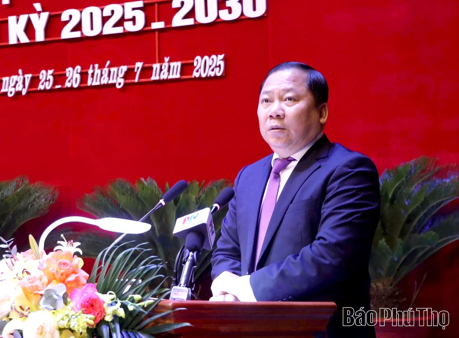 Phó Bí thư Thường trực Tỉnh ủy dự và chỉ đạo Đại hội đại biểu Đảng bộ phường Hòa Bình lần thứ I