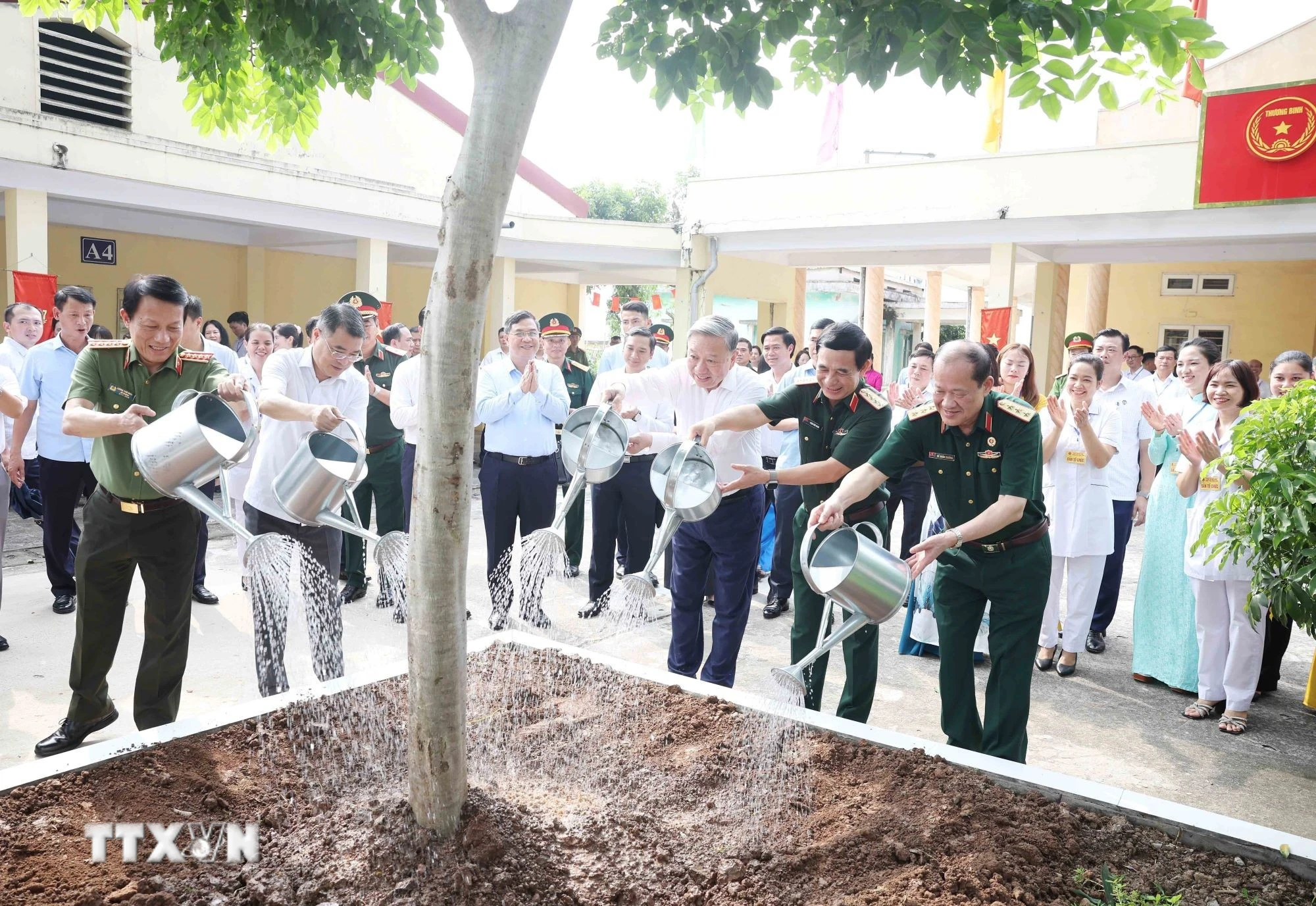 Uống nước nhớ nguồn là sợi dây thiêng liêng kết nối các thế hệ, là nguồn sức mạnh tinh thần của dân tộc