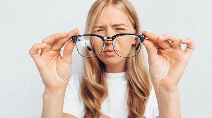 Giải mã nguyên nhân mắt dại, mắt bị mờ và cách cải thiện cùng EYE PLUS