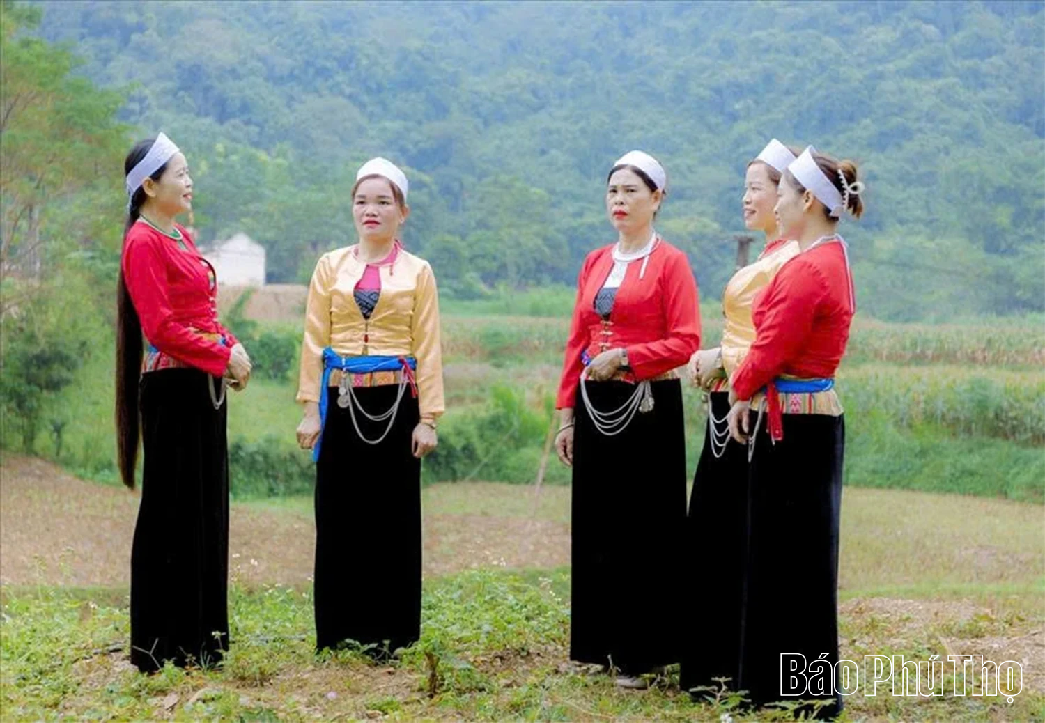 Bản Mường ngân vang làn điệu Thường Rang, Bộ mẹng