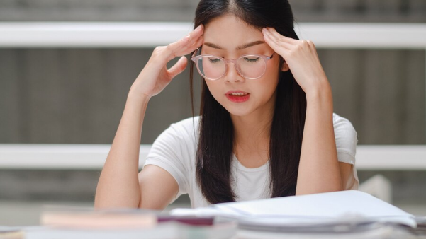 Kỹ thuật thở trong yoga giúp giảm stress và kiểm soát thèm ăn