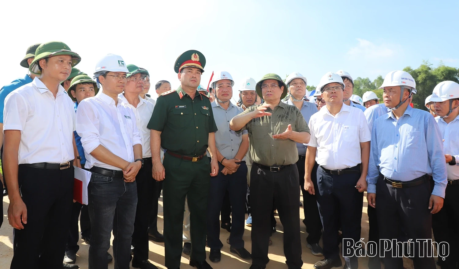 Thủ tướng Phạm Minh Chính thăm và làm việc tại tỉnh Phú Thọ