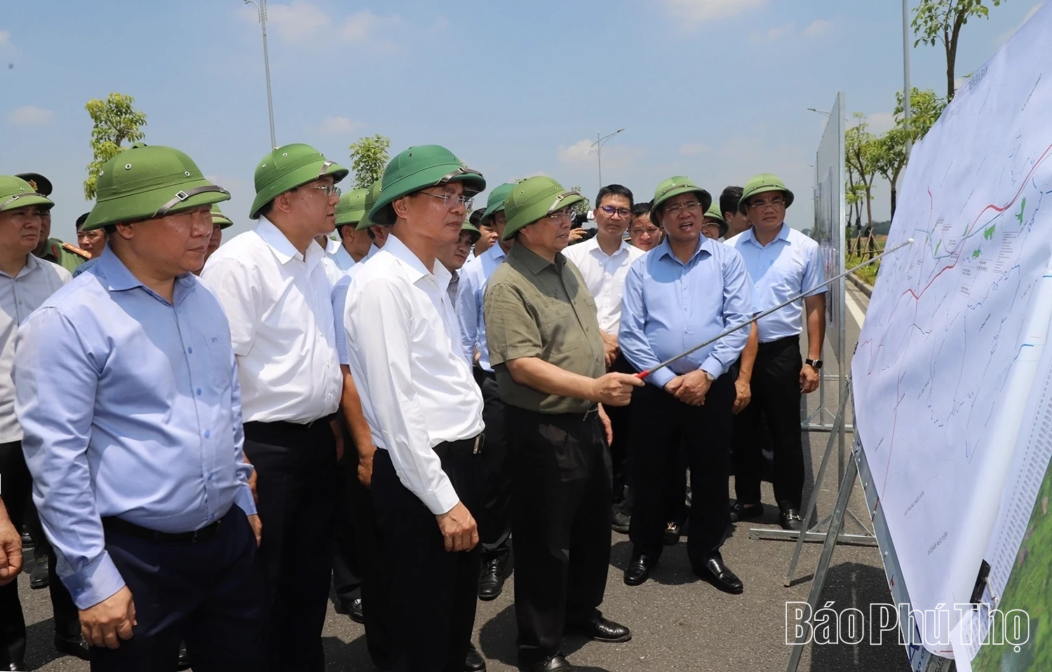 Thủ tướng Phạm Minh Chính thăm và làm việc tại tỉnh Phú Thọ