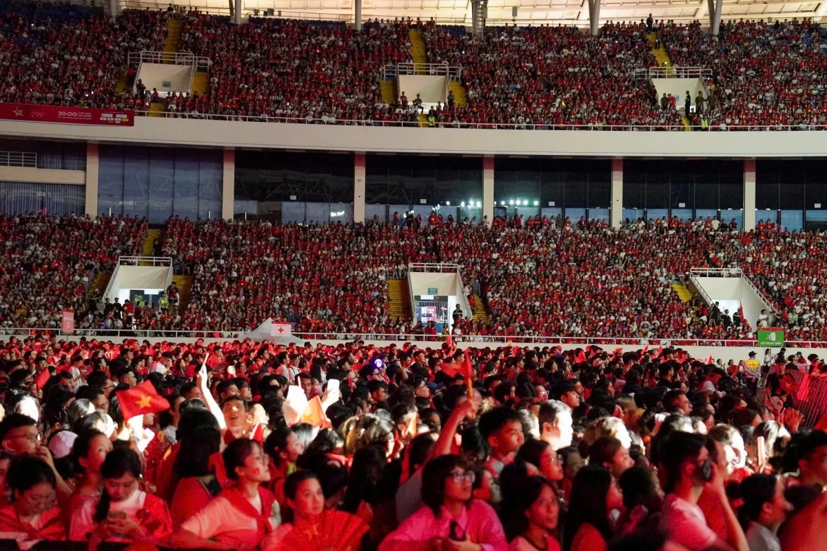 Giải mã sức hút của các concert quốc gia