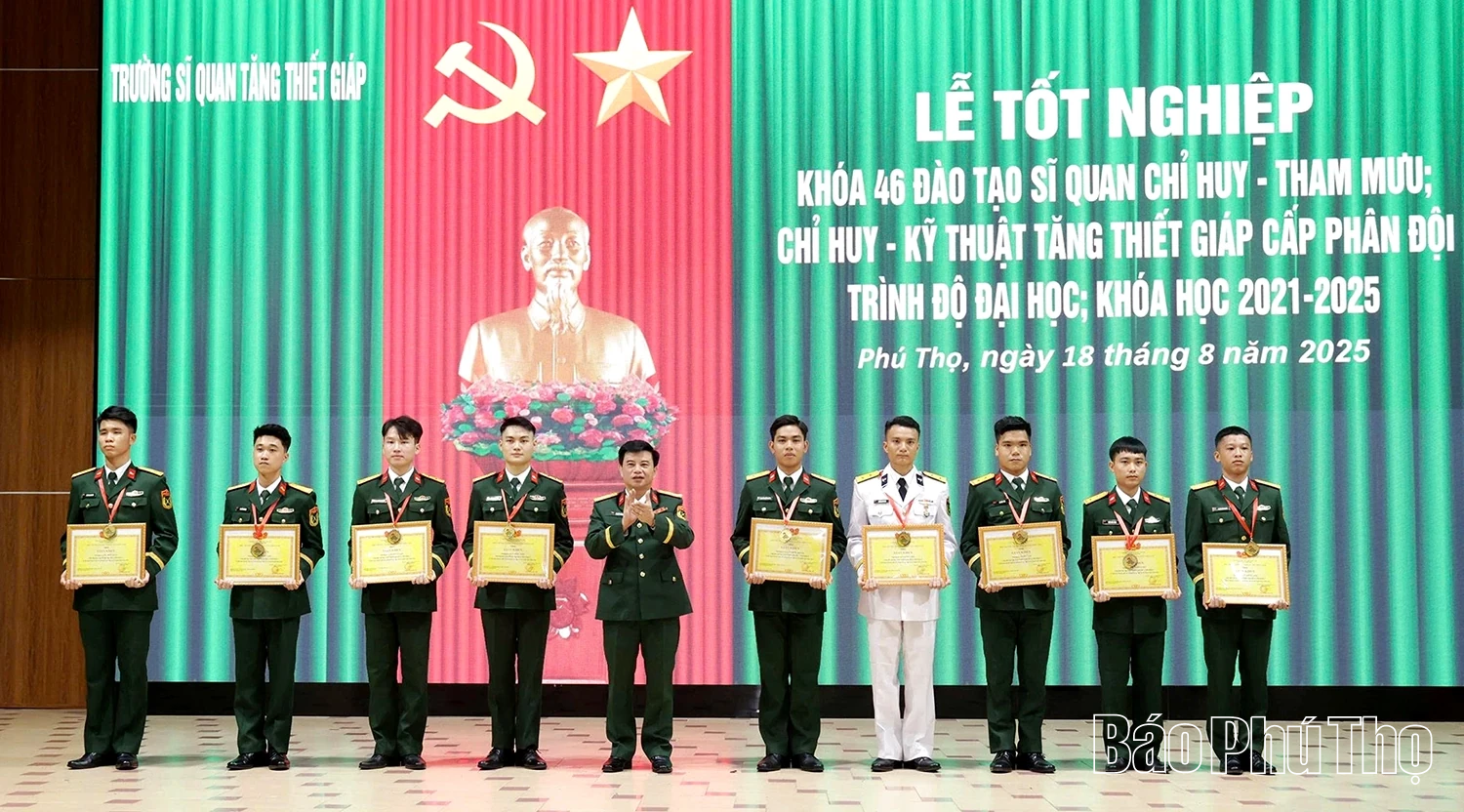 Trường Sĩ quan Tăng thiết giáp: Tổ chức Lễ tốt nghiệp cho học viên Khóa 46 đào tạo sĩ quan