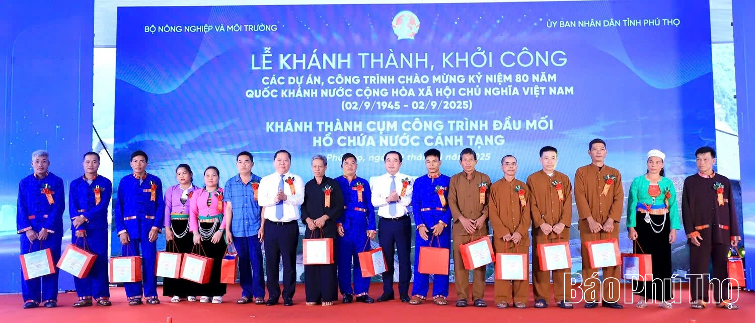 Lễ khánh thành Hồ chứa nước Cánh Tạng