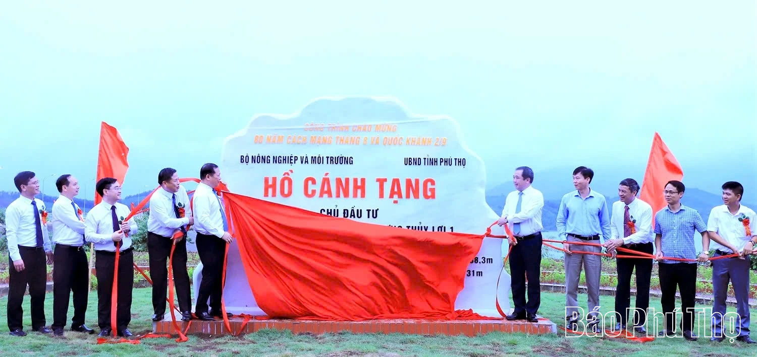 Lễ khánh thành Hồ chứa nước Cánh Tạng
