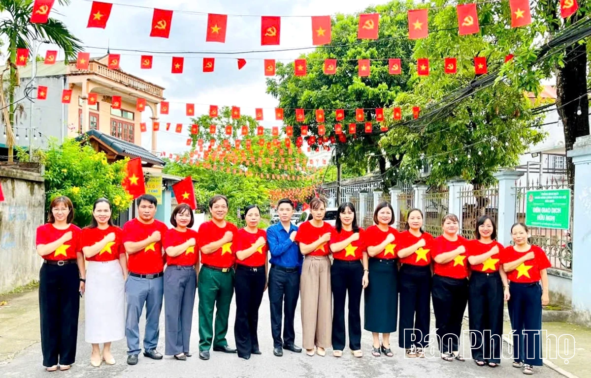 Hoà Bình bừng sáng sắc cờ đón mừng Quốc khánh 2/9