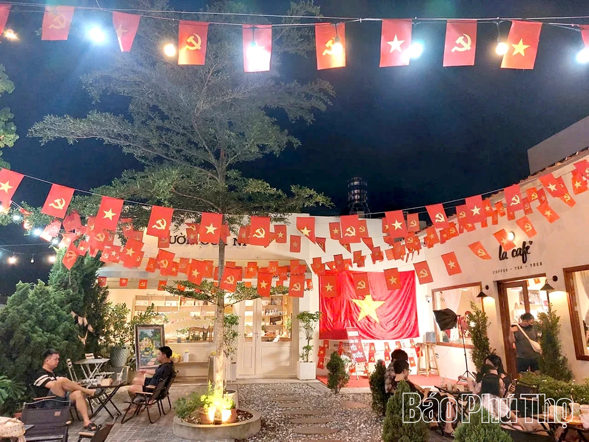 Hoà Bình bừng sáng sắc cờ đón mừng Quốc khánh 2/9