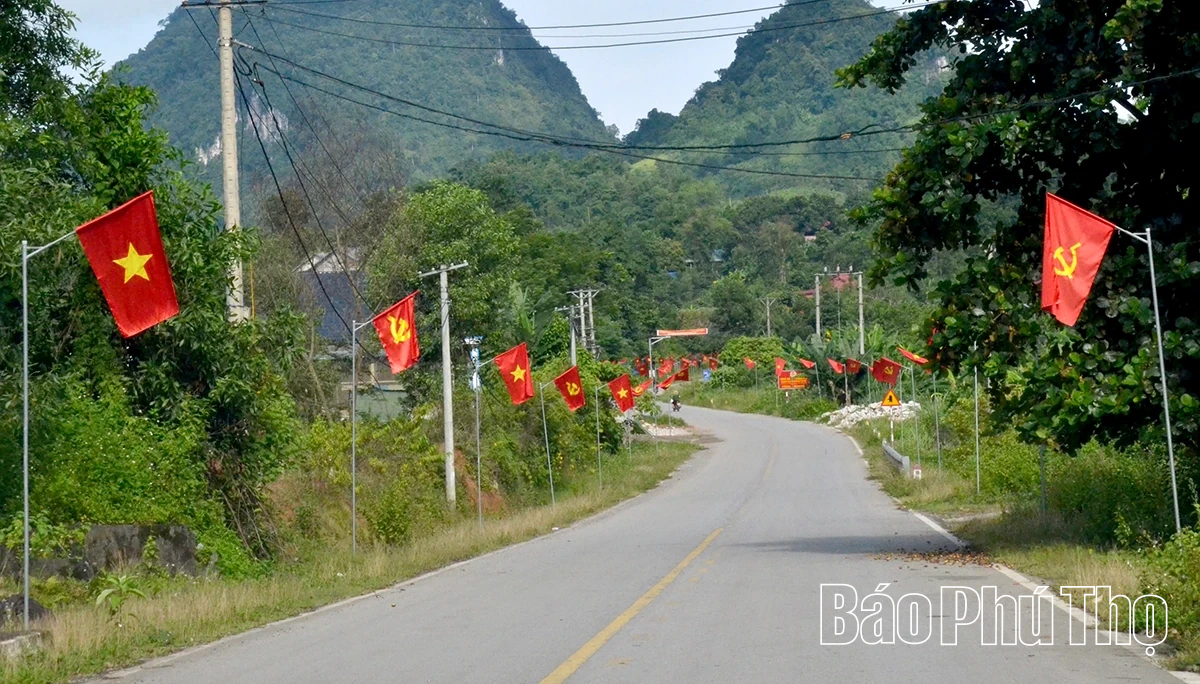 Hoà Bình bừng sáng sắc cờ đón mừng Quốc khánh 2/9