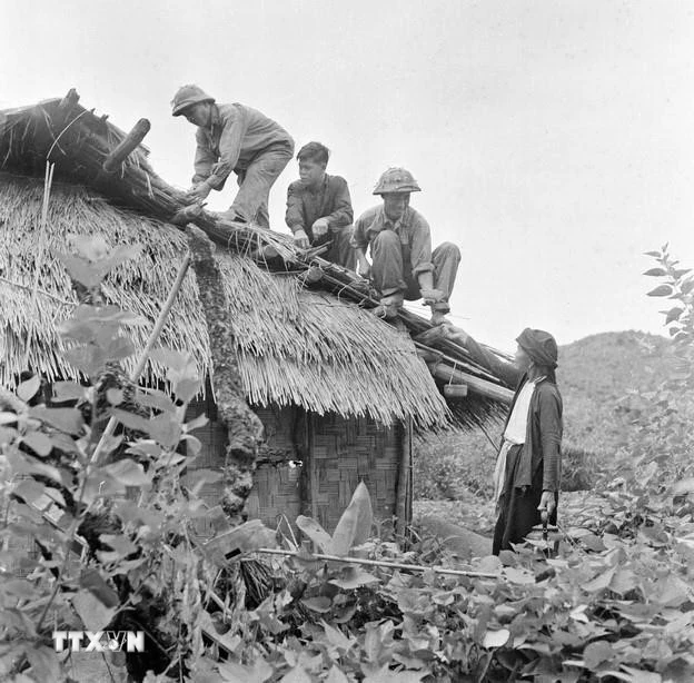 80 năm Công an Nhân dân Việt Nam cùng toàn dân trong sự nghiệp xây dựng và bảo vệ Tổ quốc