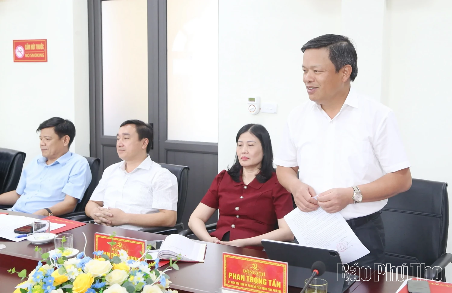 Phó Bí thư Tỉnh uỷ Bùi Huy Vĩnh thăm và làm việc với xã Đào Xá